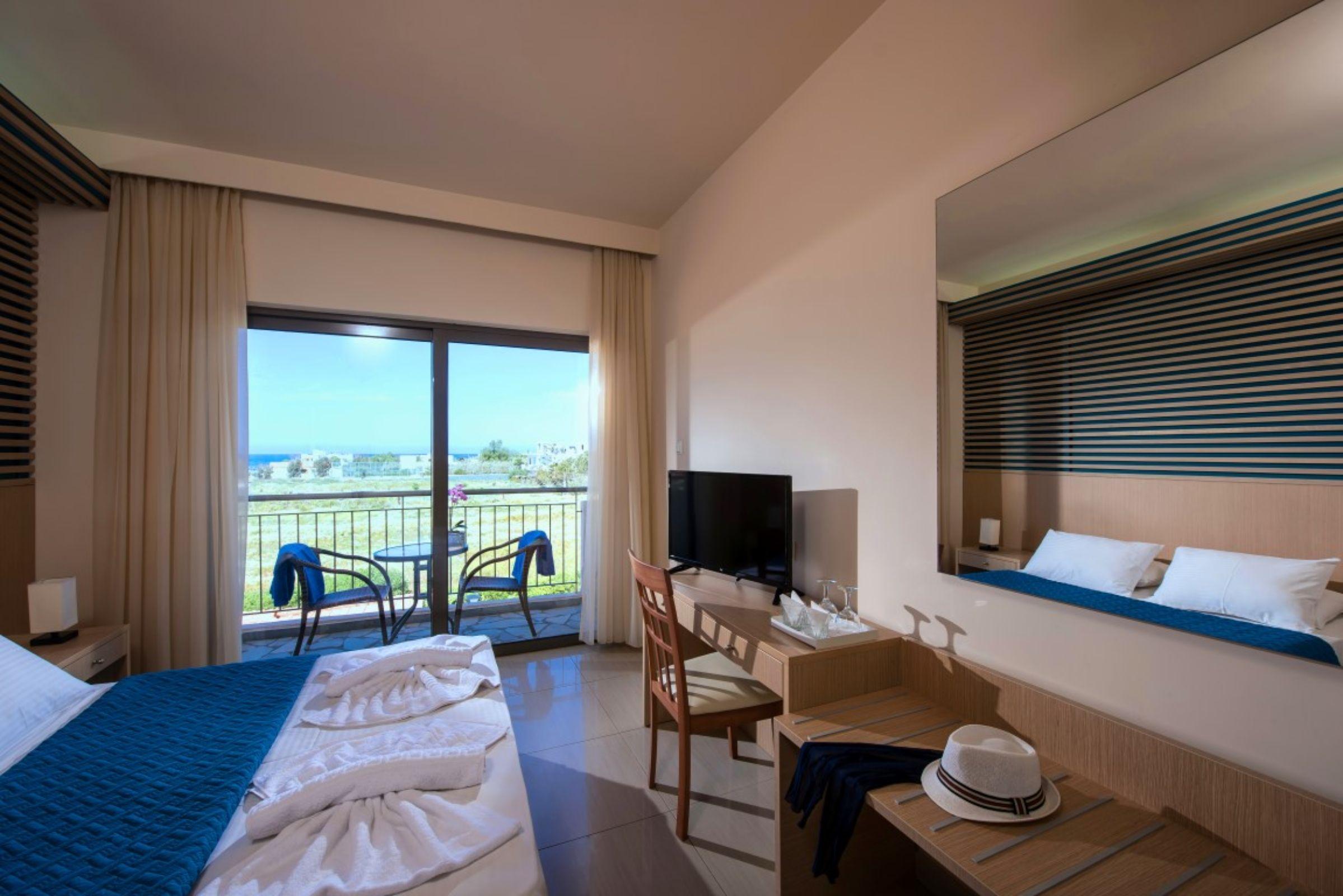 Oasis Beach Hotel - Adults Only Aniszarász Kültér fotó