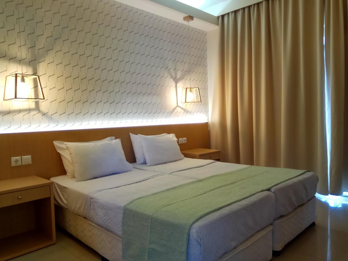 Oasis Beach Hotel - Adults Only Aniszarász Kültér fotó