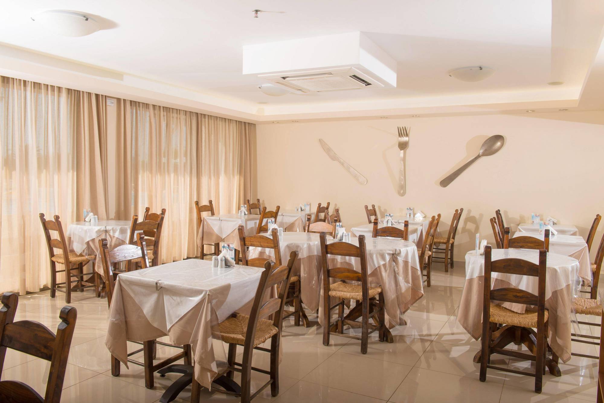 Oasis Beach Hotel - Adults Only Aniszarász Kültér fotó